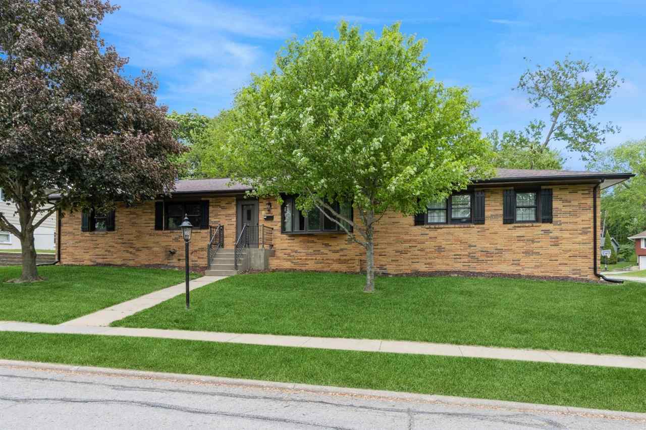 922 Wylde Green Road Iowa City IA 52246