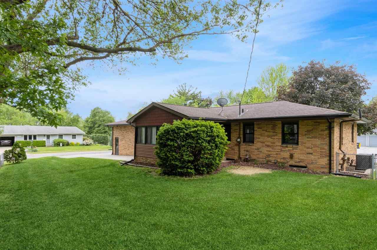 922 Wylde Green Road Iowa City IA 52246