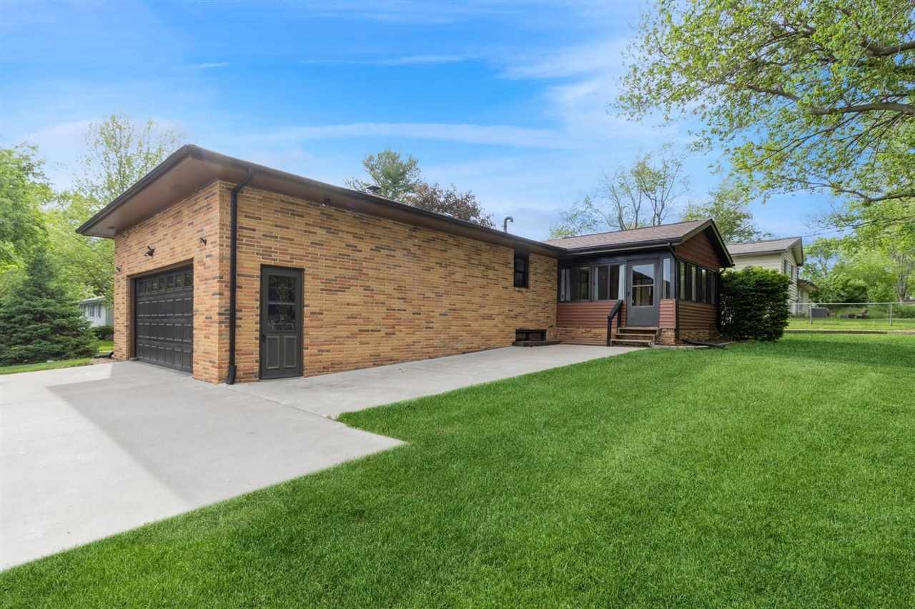 922 Wylde Green Road Iowa City IA 52246