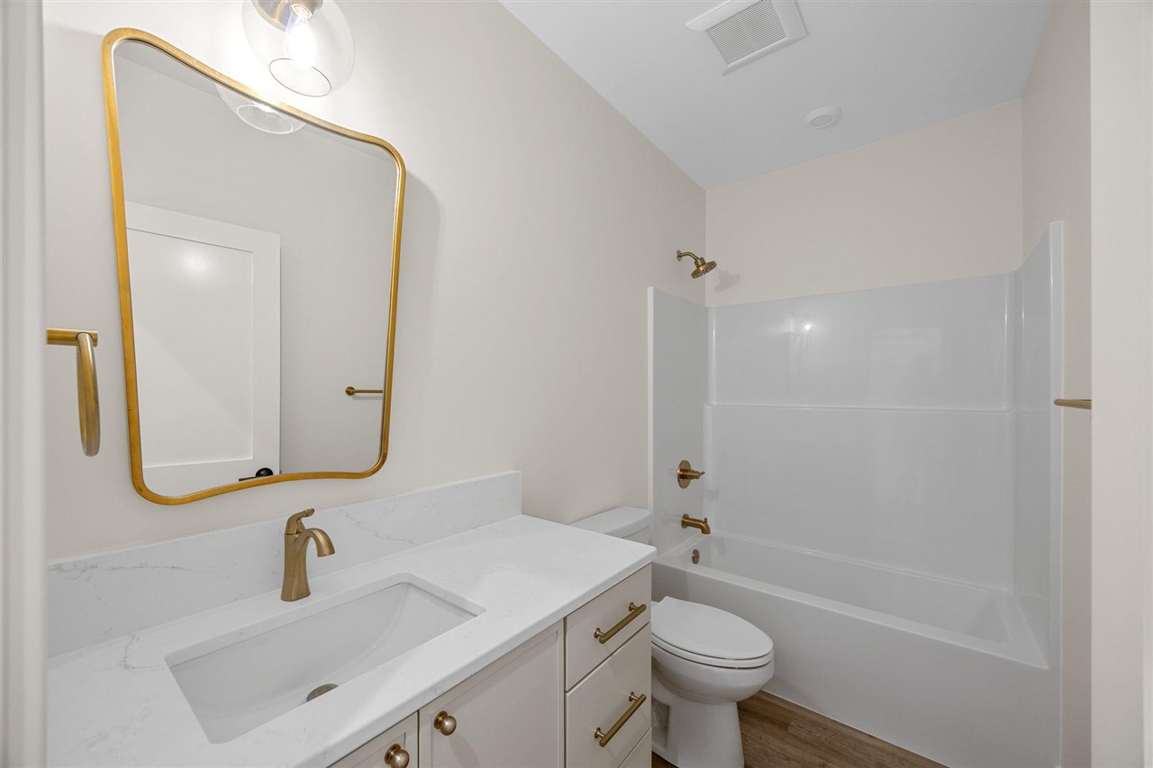 3006 Tommy Lane Coralville IA 52241