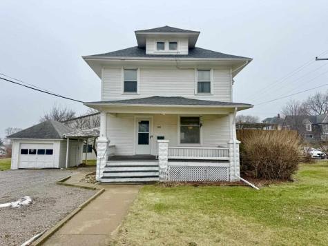 100 E Welsh Street Williamsburg IA 52361