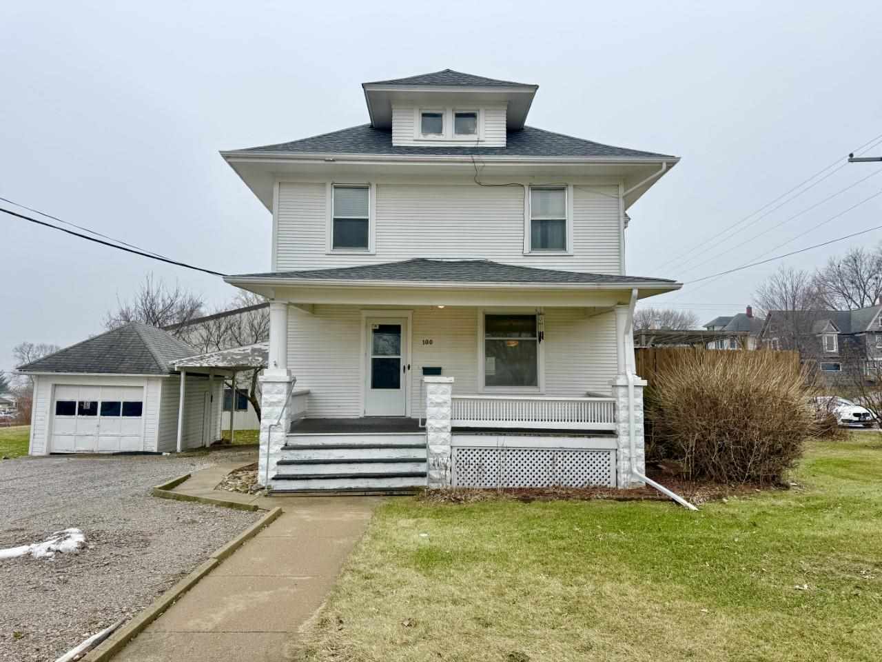 100 E Welsh Street Williamsburg IA 52361