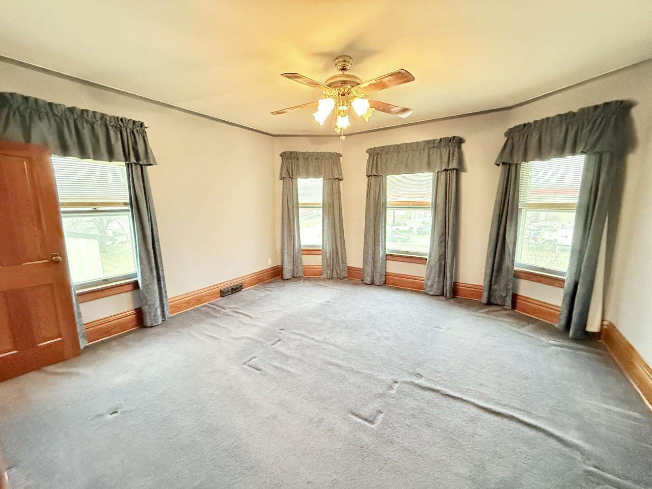 100 E Welsh Street Williamsburg IA 52361