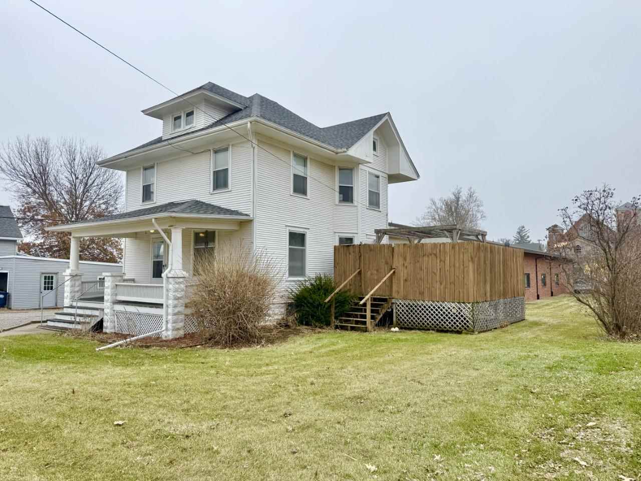 100 E Welsh Street Williamsburg IA 52361