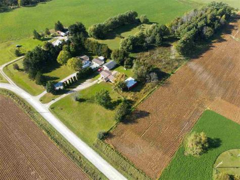 12039 Wright Road La Porte IA 50651