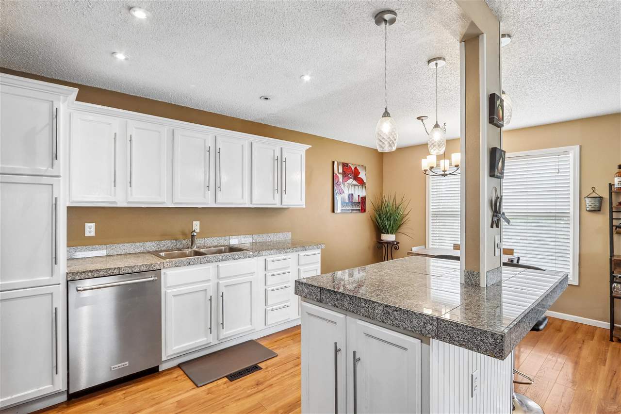 2271 Holiday Road Coralville IA 52241