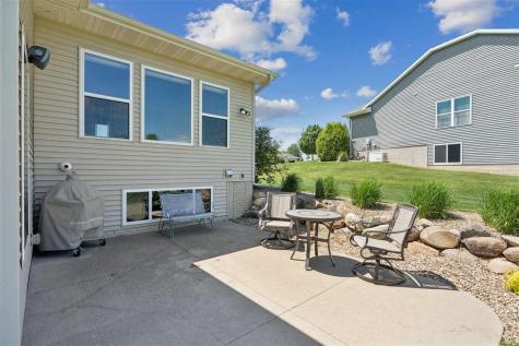 4807 Hay Field Court SW Cedar Rapids IA 52404