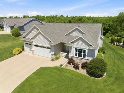 4807 Hay Field Court SW Cedar Rapids IA 52404