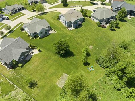 4807 Hay Field Court SW Cedar Rapids IA 52404