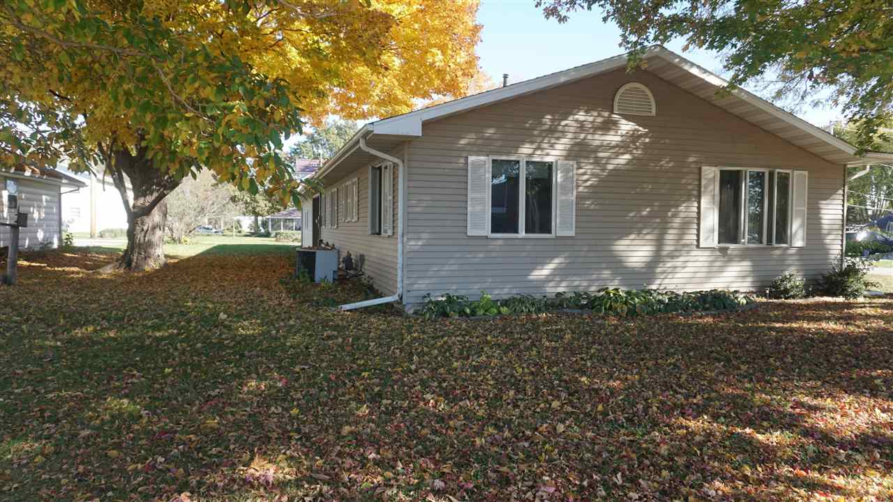 102 Rice Street Lone Tree IA 52755