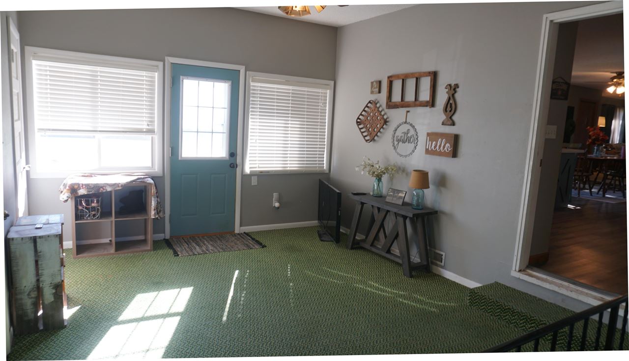 102 Rice Street Lone Tree IA 52755