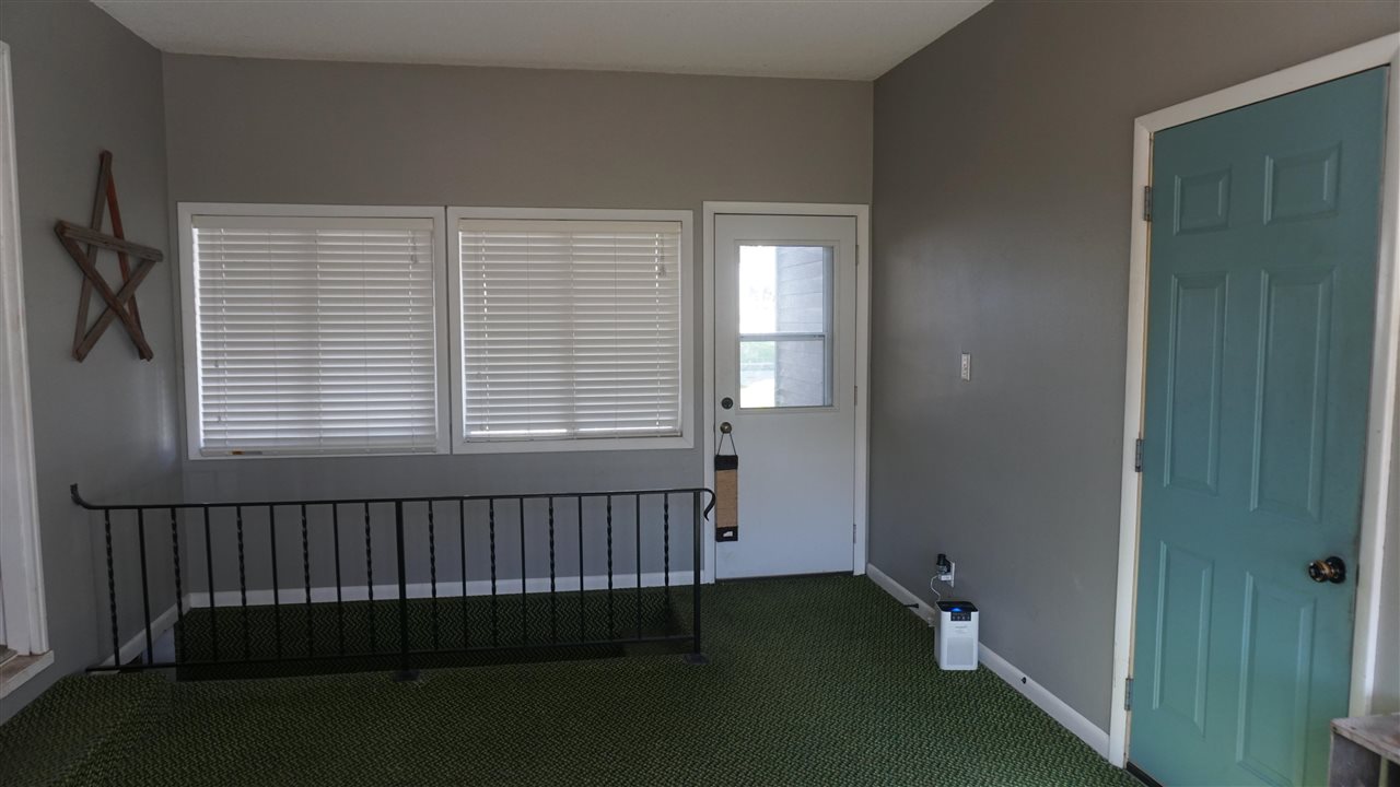 102 Rice Street Lone Tree IA 52755