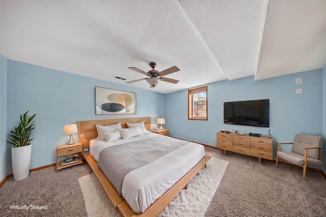 105 W 16th Street West Liberty IA 52776