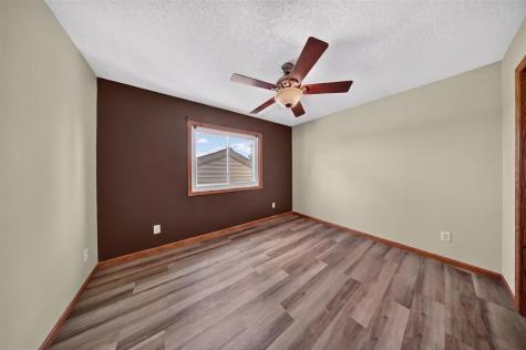 105 W 16th Street West Liberty IA 52776