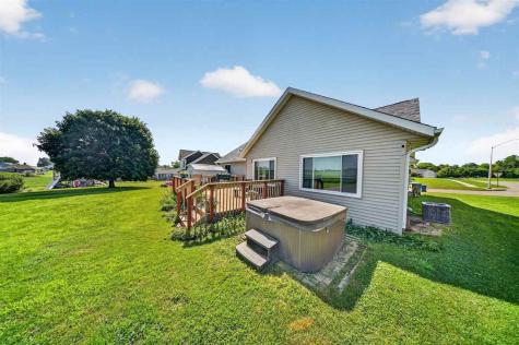 105 W 16th Street West Liberty IA 52776