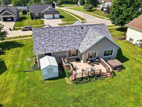105 W 16th Street West Liberty IA 52776