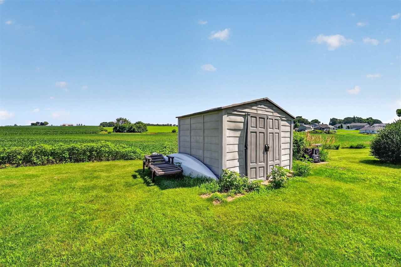 105 W 16th Street West Liberty IA 52776