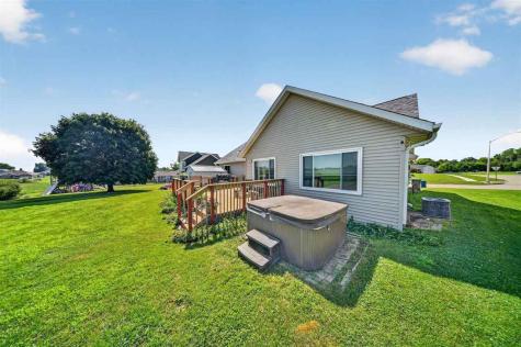 105 W 16th Street West Liberty IA 52776
