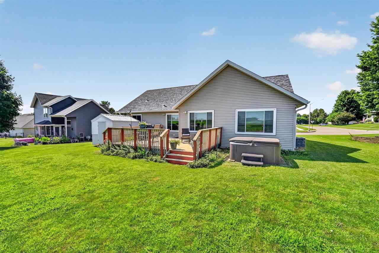 105 W 16th Street West Liberty IA 52776