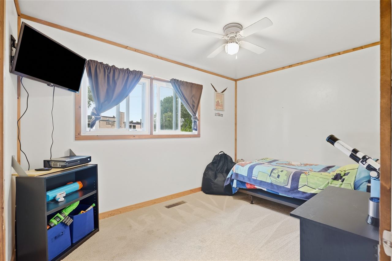 1400 Deforest Avenue Iowa City IA 52240