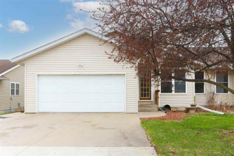 1107 E Adams Street Washington IA 52353
