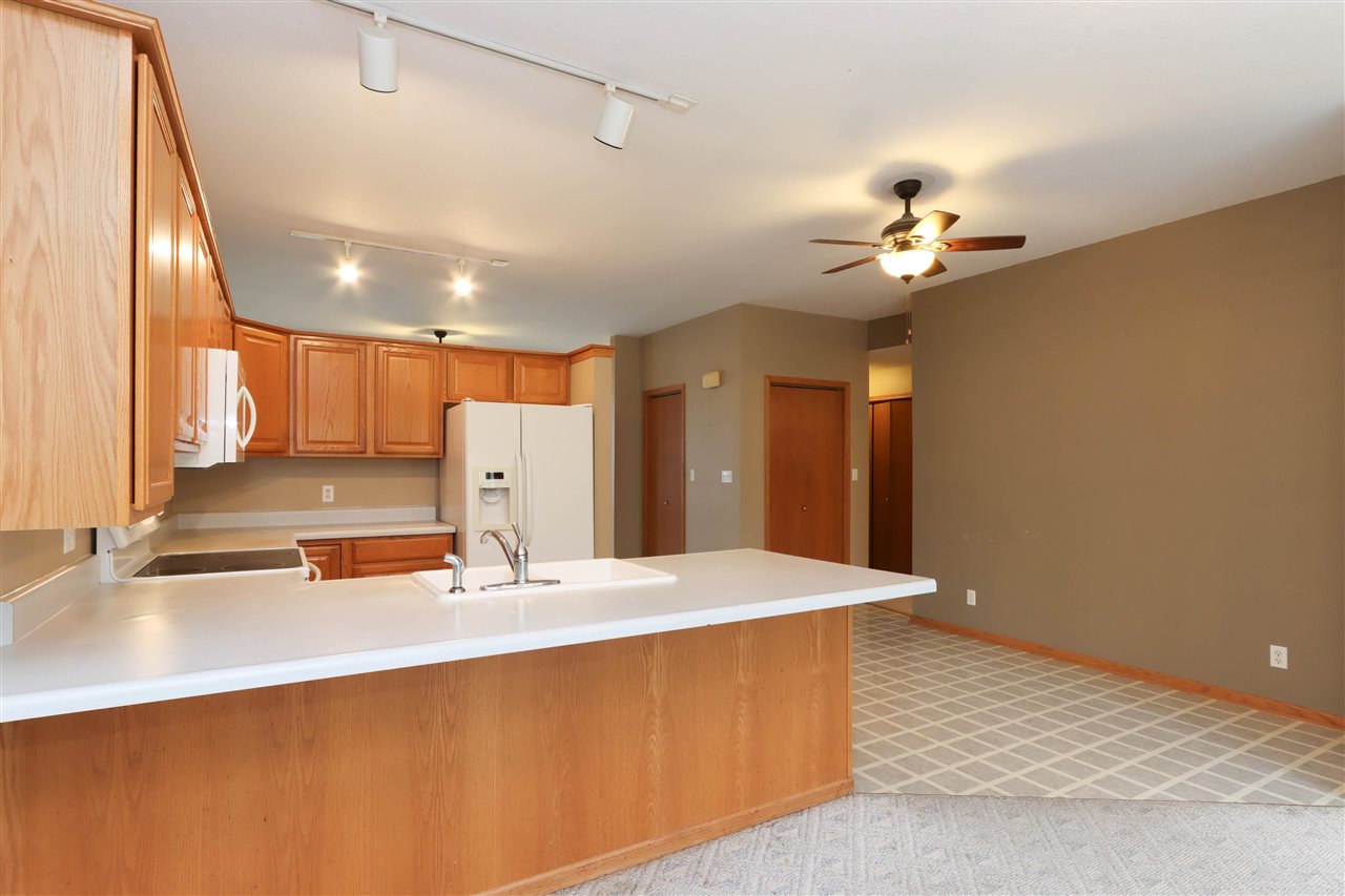 1107 E Adams Street Washington IA 52353