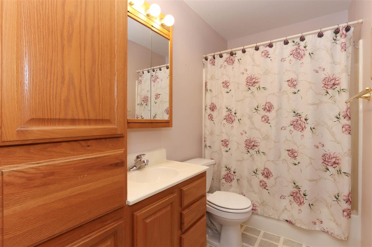 1107 E Adams Street Washington IA 52353
