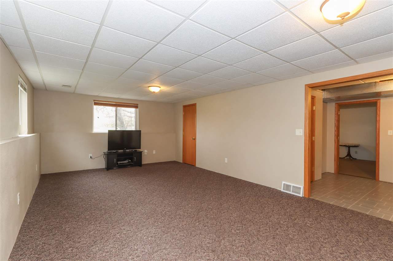 1107 E Adams Street Washington IA 52353