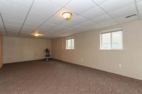 1107 E Adams Street Washington IA 52353