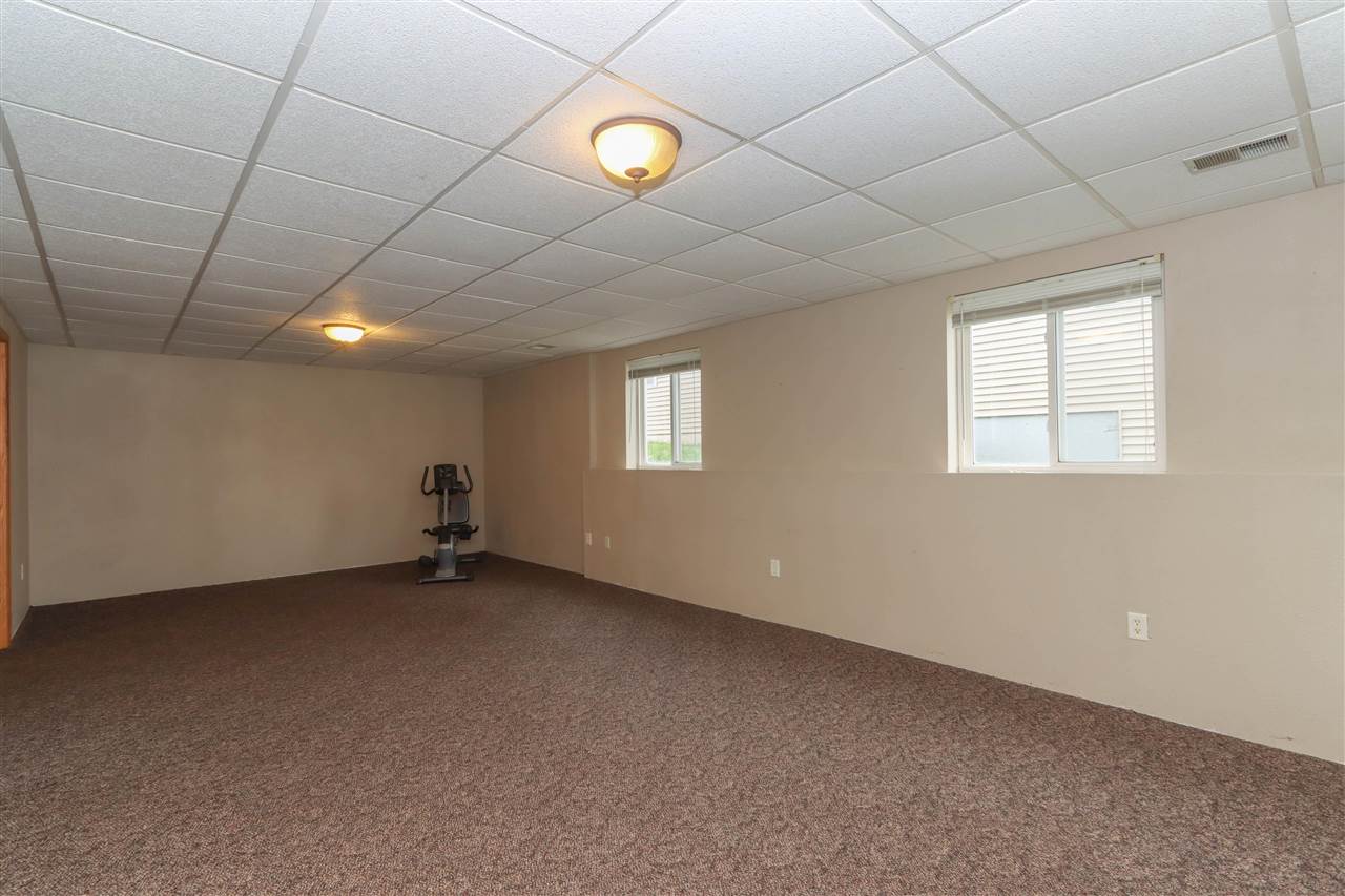 1107 E Adams Street Washington IA 52353