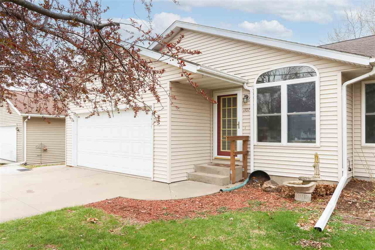 1107 E Adams Street Washington IA 52353
