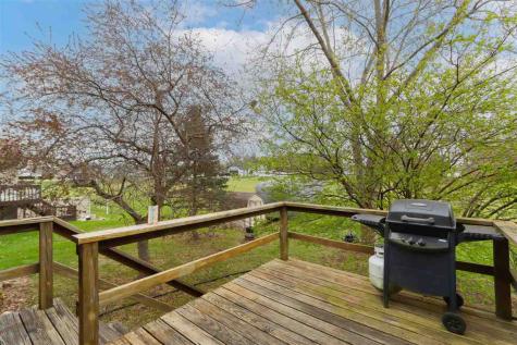 1107 E Adams Street Washington IA 52353