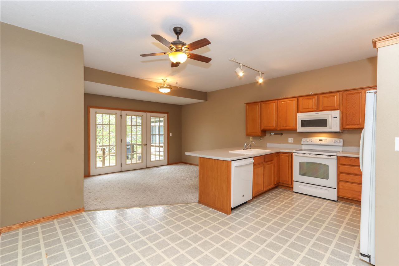 1107 E Adams Street Washington IA 52353