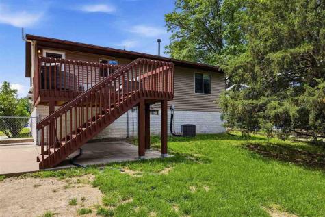 780 Prairie Ridge Road North Liberty IA 52317