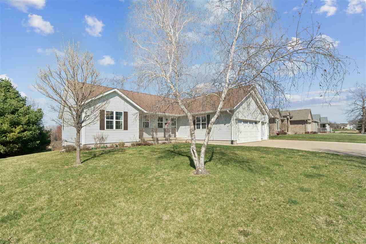 185 Erusha Drive Walford IA 52351