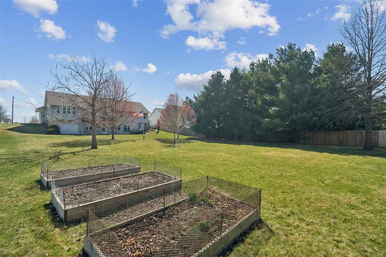 185 Erusha Drive Walford IA 52351