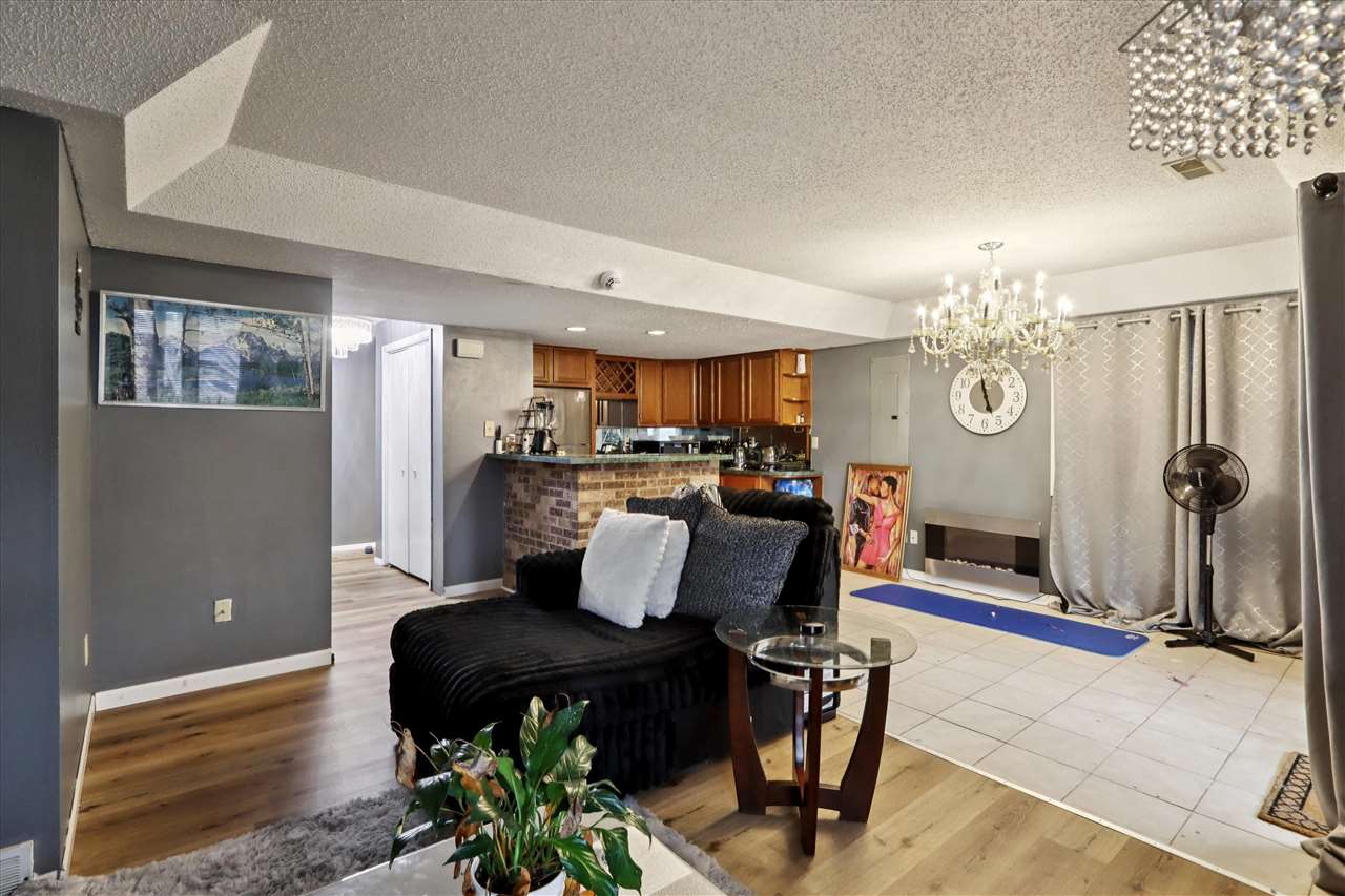 202 Cayman Street Iowa City IA 52245
