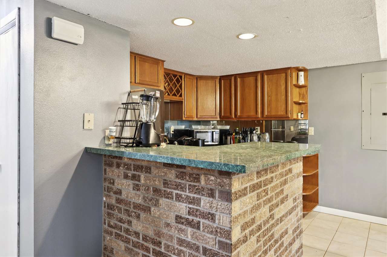 202 Cayman Street Iowa City IA 52245