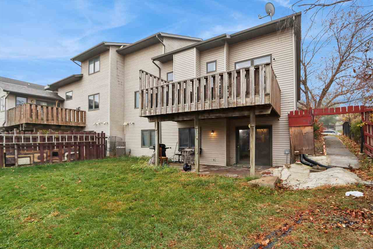 202 Cayman Street Iowa City IA 52245