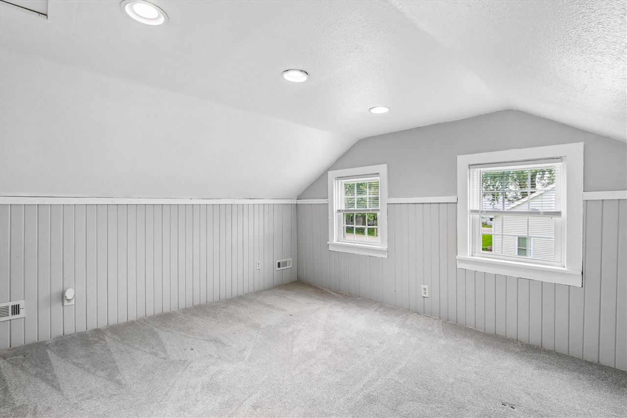 709 12th Avenue High Amana IA 52203