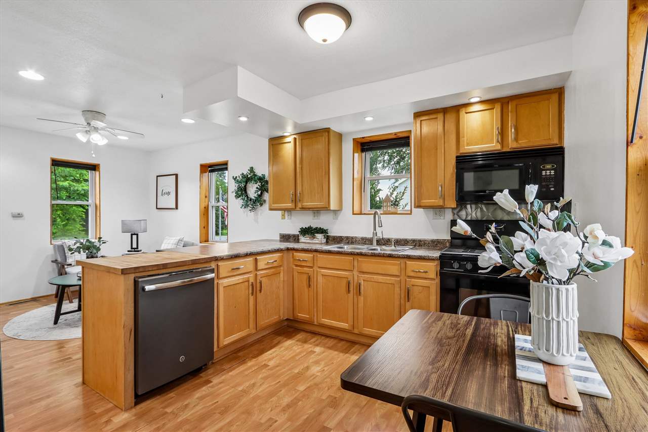 709 12th Avenue High Amana IA 52203