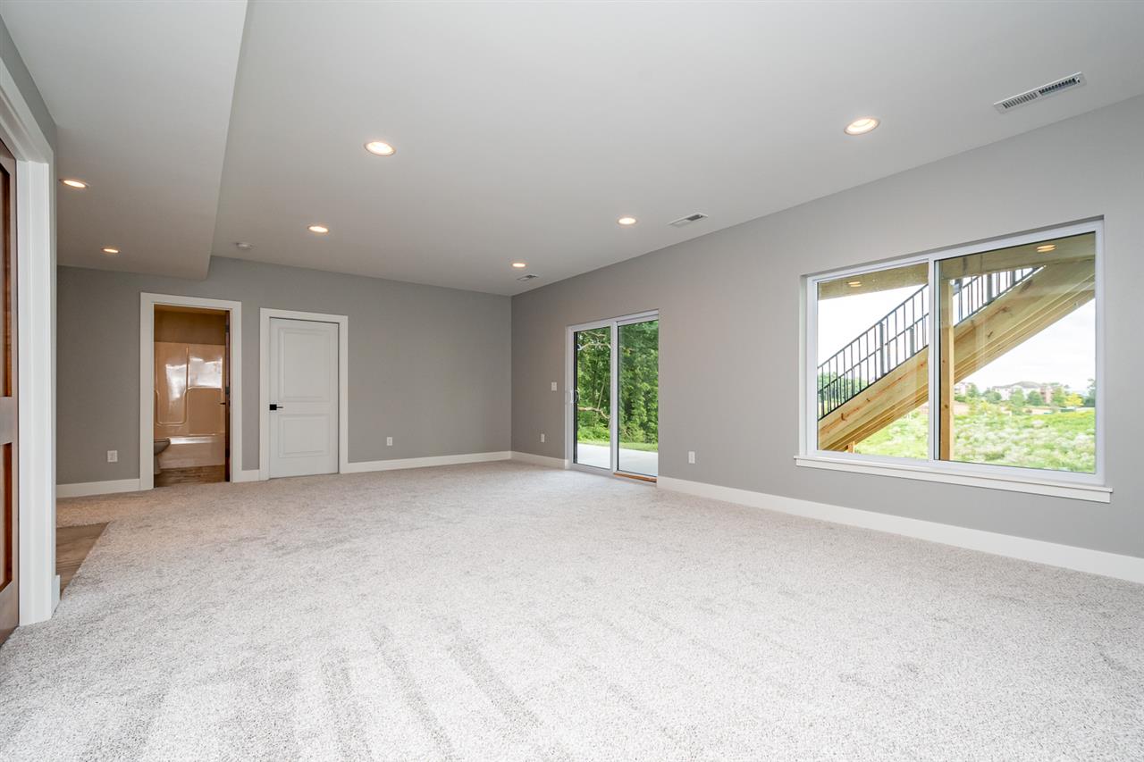 3061 Ridgeview Circle Coralville IA 52241
