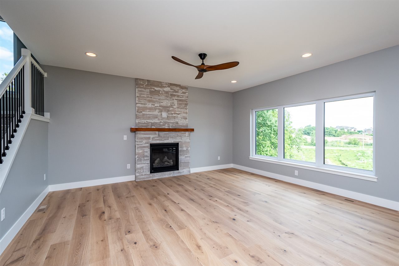 3061 Ridgeview Circle Coralville IA 52241