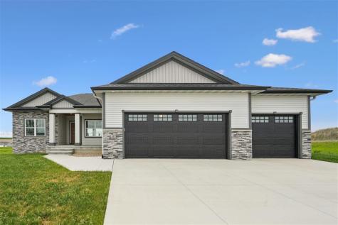 1537 Deerfield Drive Fairfax IA 52228