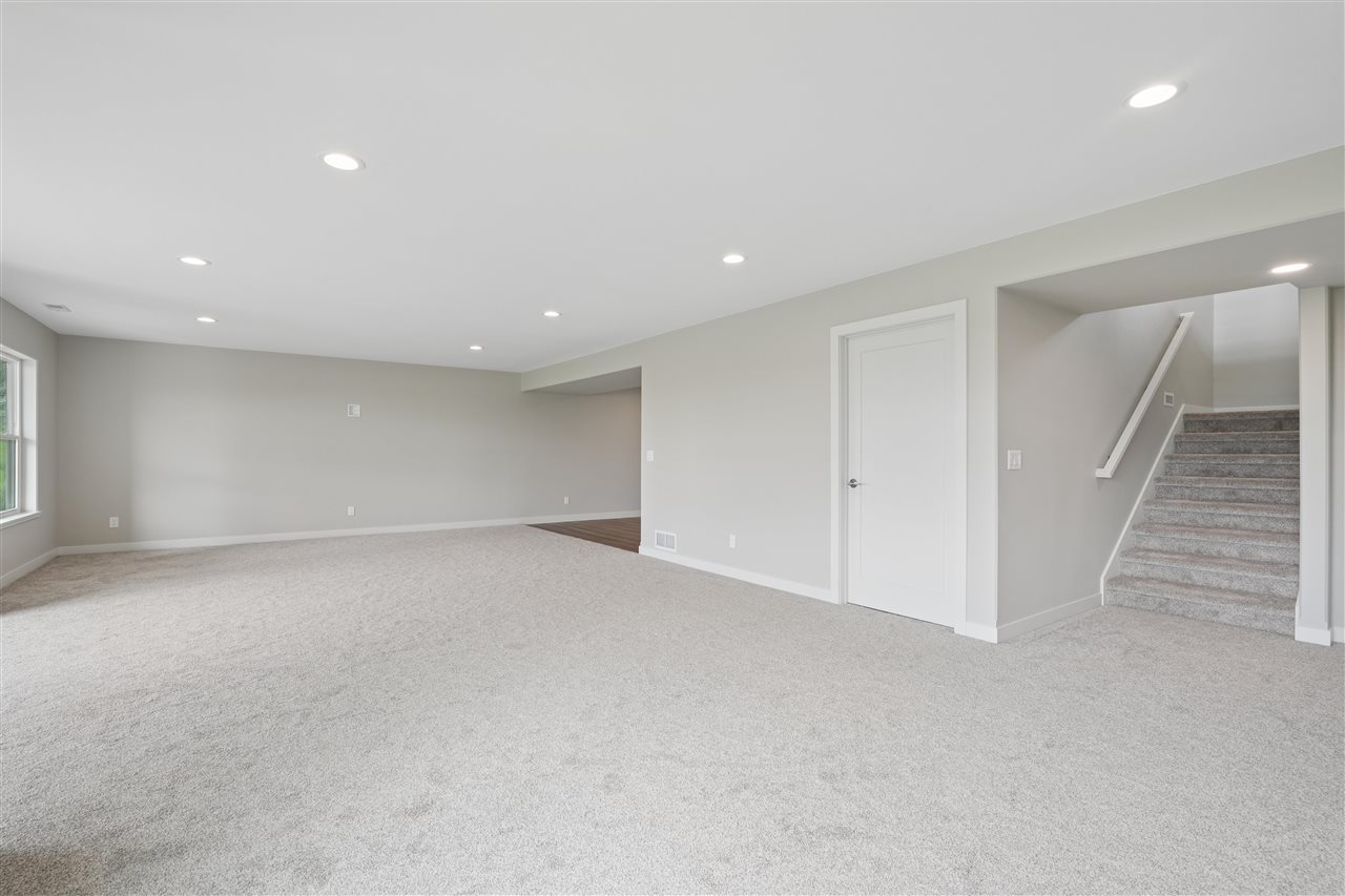 1537 Deerfield Drive Fairfax IA 52228