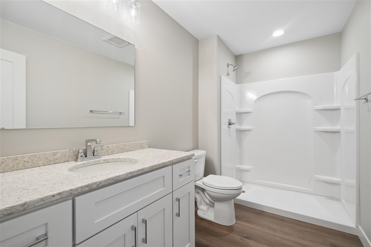 1537 Deerfield Drive Fairfax IA 52228