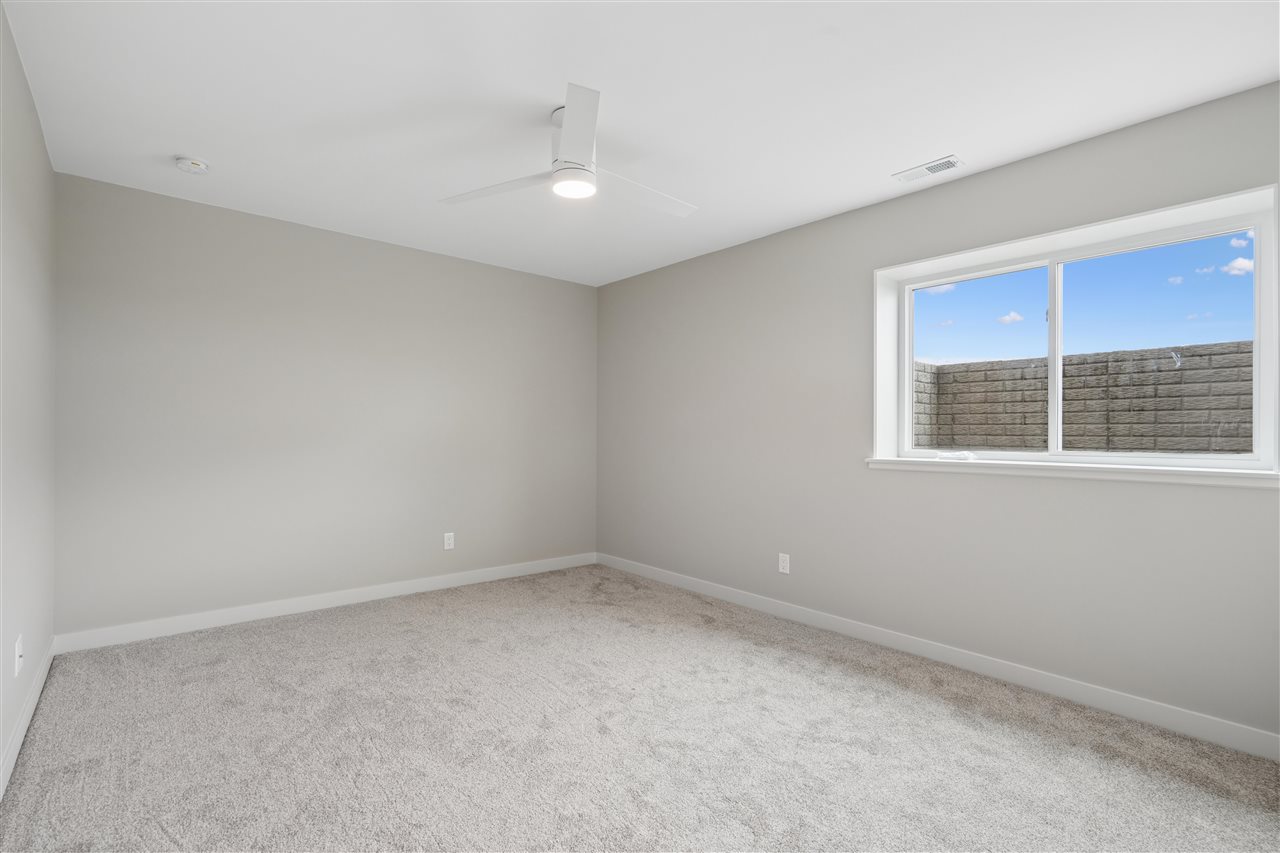 1537 Deerfield Drive Fairfax IA 52228
