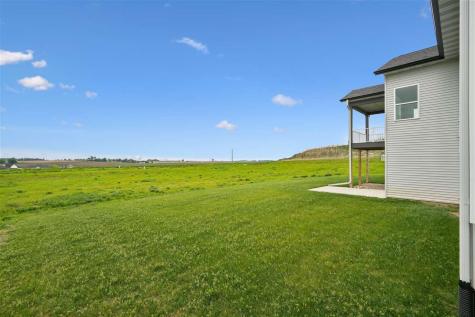 1537 Deerfield Drive Fairfax IA 52228