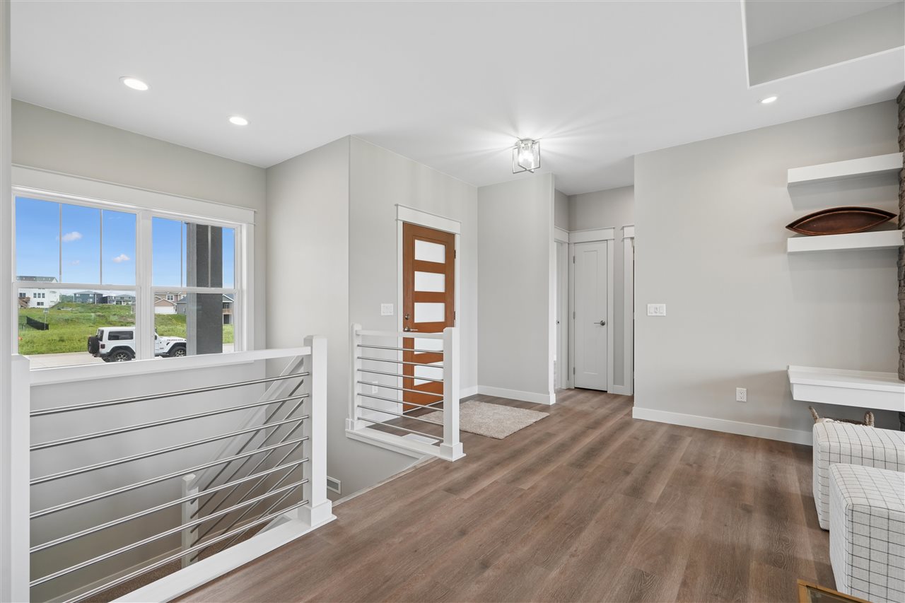 1537 Deerfield Drive Fairfax IA 52228