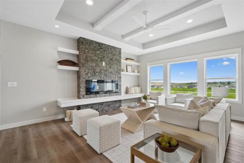 1537 Deerfield Drive Fairfax IA 52228